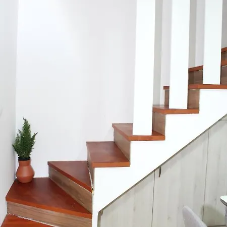 Luka Apartment *