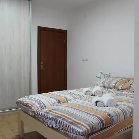 Luka Apartment *