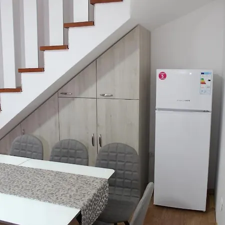 Apartment Luka *