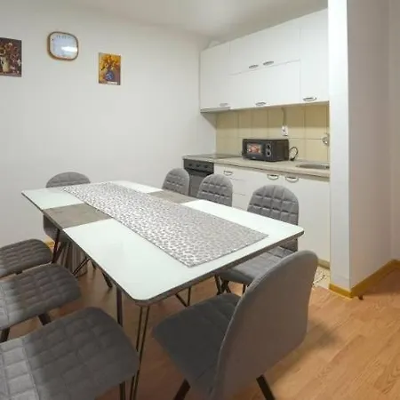 Apartment Luka *
